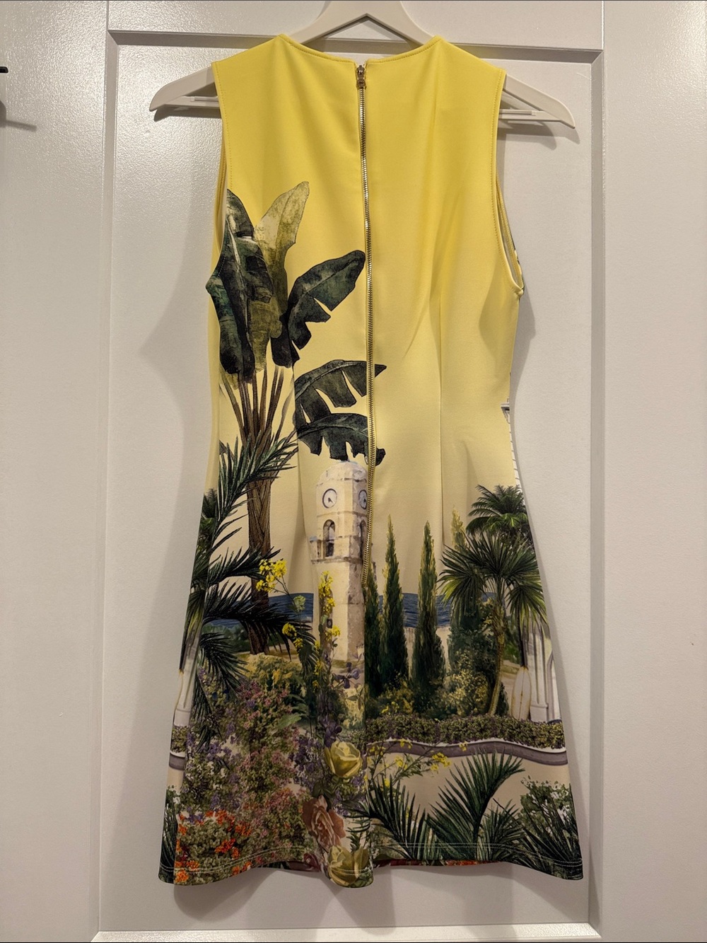 Alice + Olivia Yellow Scenic Print Mini Dress - Picture 6 of 6